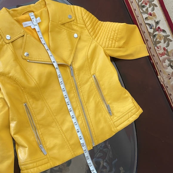 Jacket - Picture 5 of 15